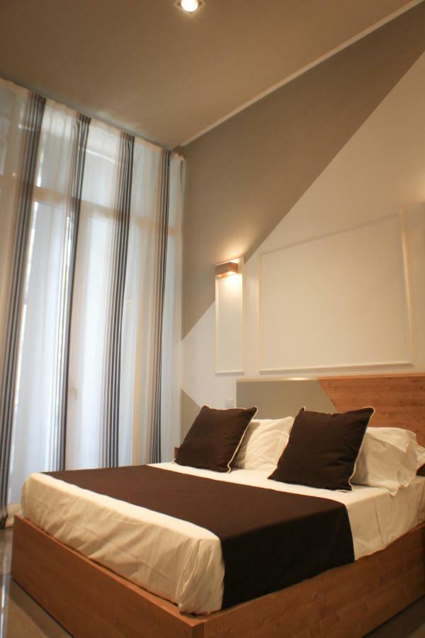 Be Italian Flat Piazza Bovio 22 Hotell Neapel Exteriör bild