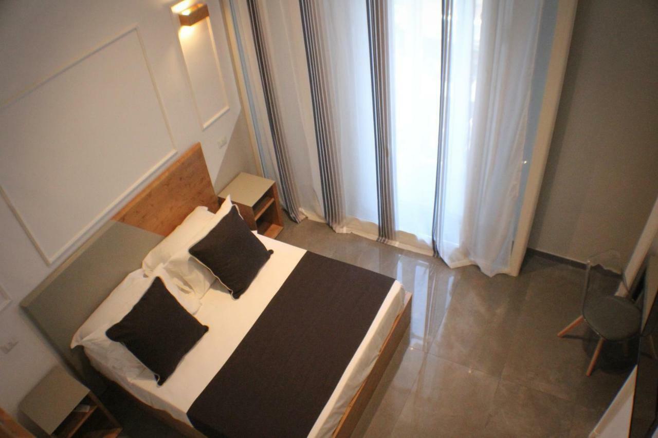 Be Italian Flat Piazza Bovio 22 Hotell Neapel Exteriör bild