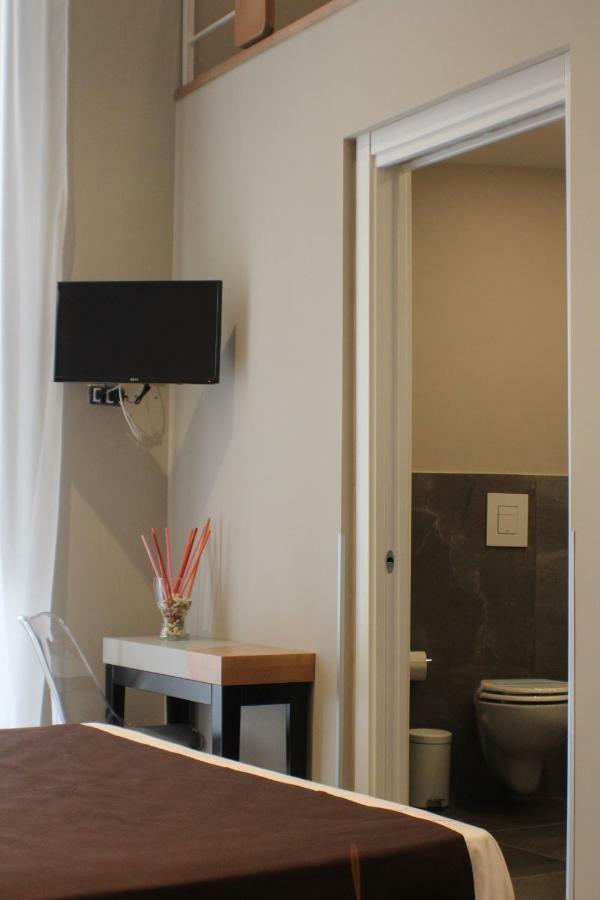 Be Italian Flat Piazza Bovio 22 Hotell Neapel Exteriör bild