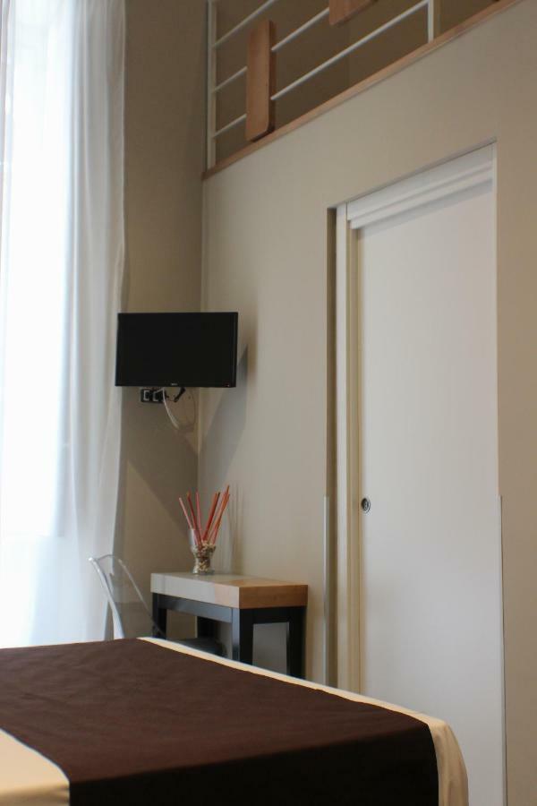Be Italian Flat Piazza Bovio 22 Hotell Neapel Exteriör bild