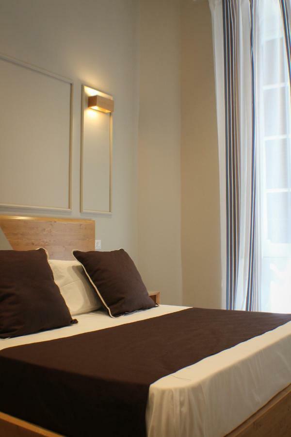 Be Italian Flat Piazza Bovio 22 Hotell Neapel Exteriör bild
