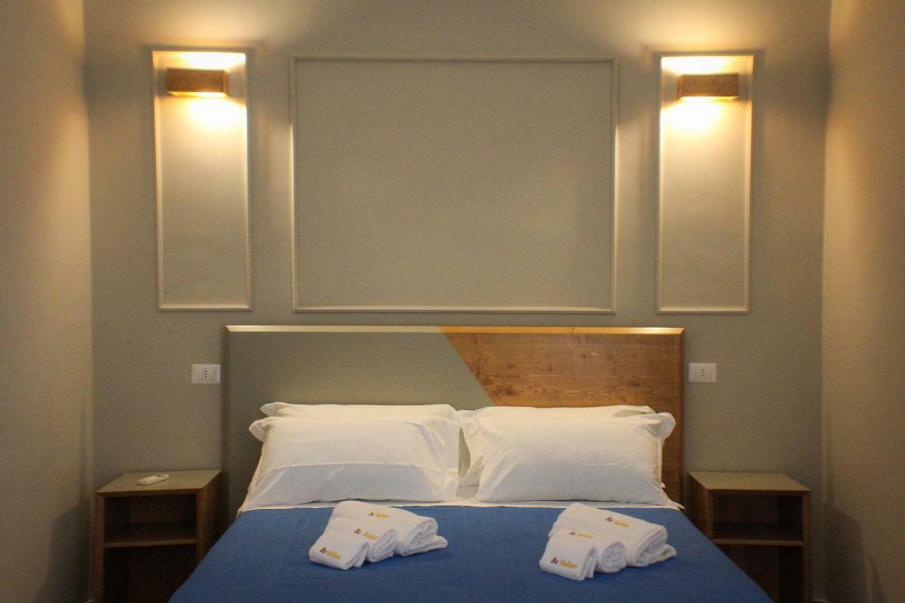 Be Italian Flat Piazza Bovio 22 Hotell Neapel Exteriör bild