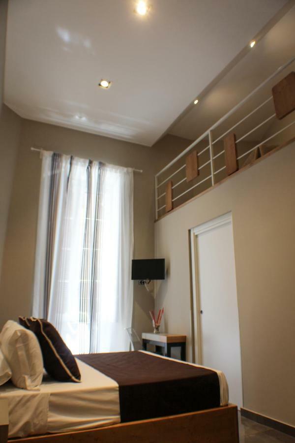 Be Italian Flat Piazza Bovio 22 Hotell Neapel Exteriör bild