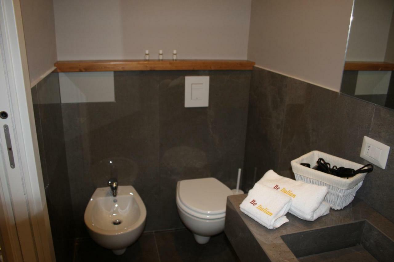 Be Italian Flat Piazza Bovio 22 Hotell Neapel Exteriör bild